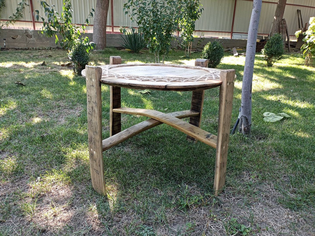 Măsuță artizanala din fund de butoi vechi recuperat - casă & stil de viață - mobilier artizanal - alt mobilier - Artynos.ro Măsuță artizanala din fund de butoi vechi recuperat - casă & stil de viață - mobilier artizanal - alt mobilier - Artynos.ro