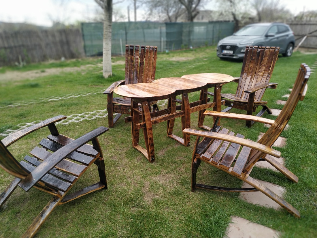 Set masă din trei funduri de butoi și patru fotolii de grădină - casă & stil de viață - accesorii pentru casă și grădină - mobilier și bănci de grădină  - Artynos.ro