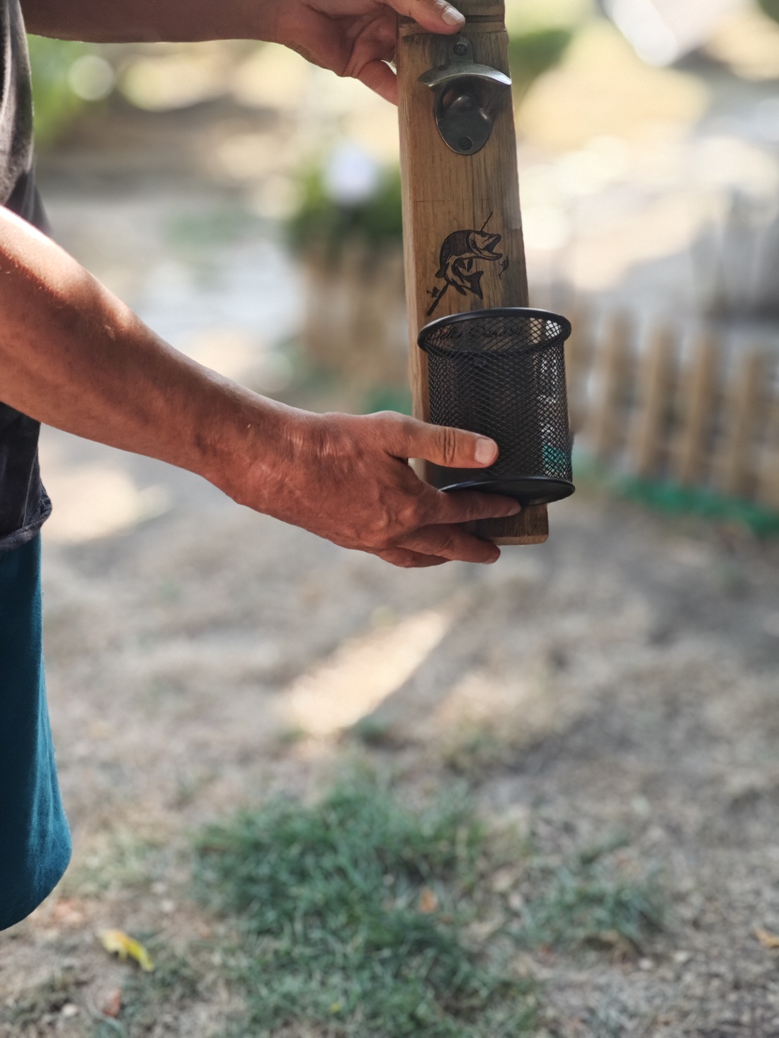 Desfăcător capace sticle de bere - casă & stil de viață - accesorii pentru casă și grădină - decorațiuni exterioare și de grădină - Artynos.ro Desfăcător capace sticle de bere - casă & stil de viață - accesorii pentru casă și grădină - decorațiuni exterioare și de grădină - Artynos.ro