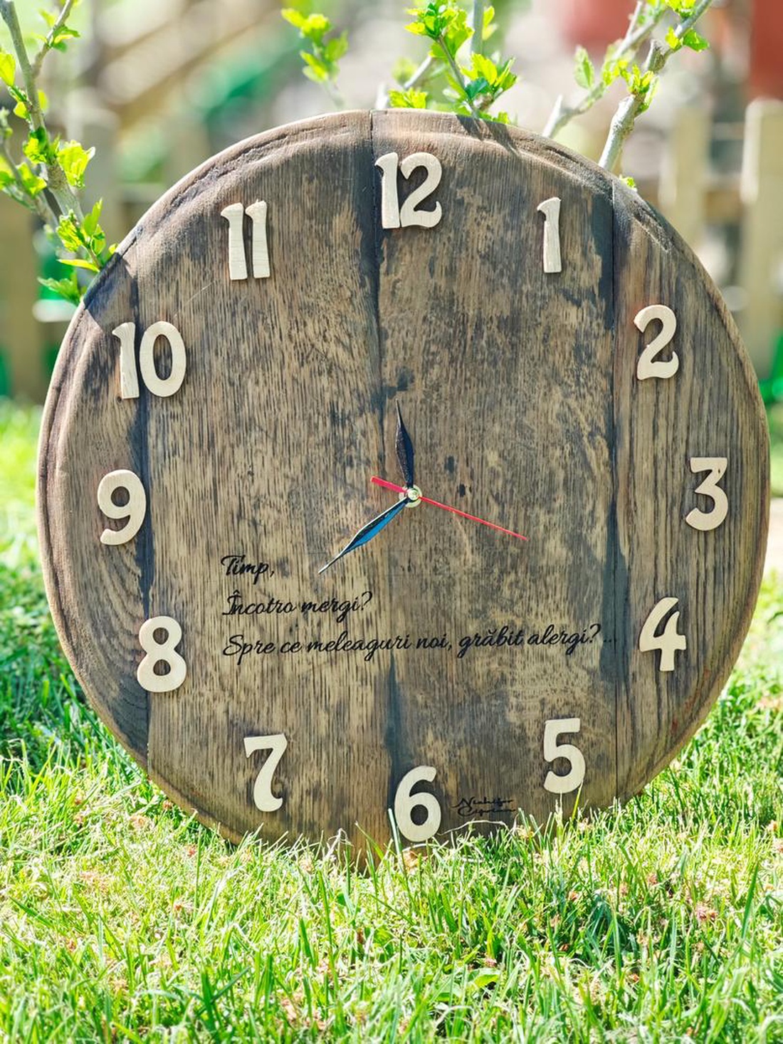 Ceas din fund de butoi vechi, recuperat - casă & stil de viață - accesorii pentru decorat casa - decorațiuni de pereți, decorațiuni suspendate - ceasuri de perete - Artynos.ro
