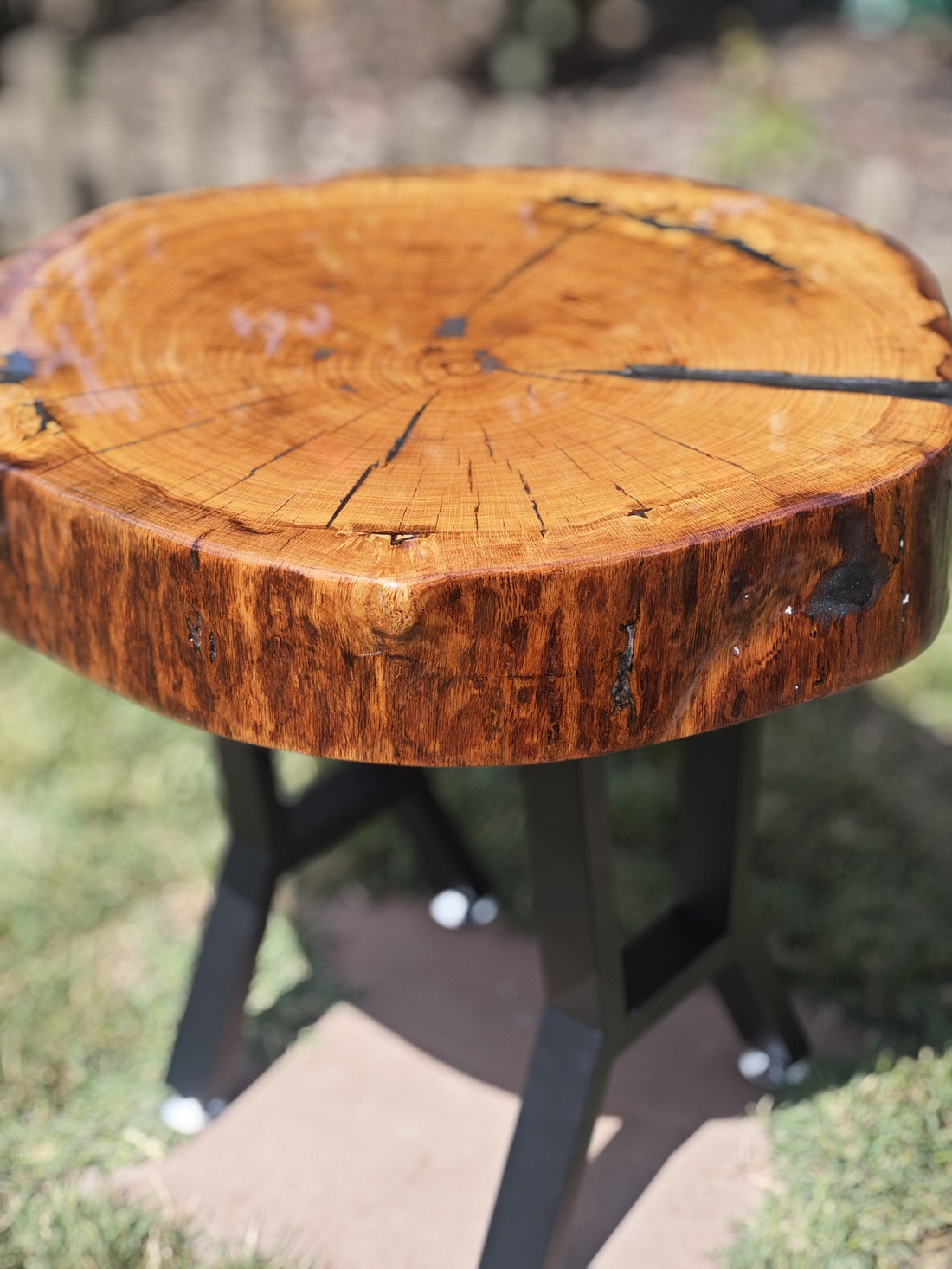 Măsuță artizanală din stejar și rășină  - casă & stil de viață - mobilier artizanal - mese - Artynos.ro