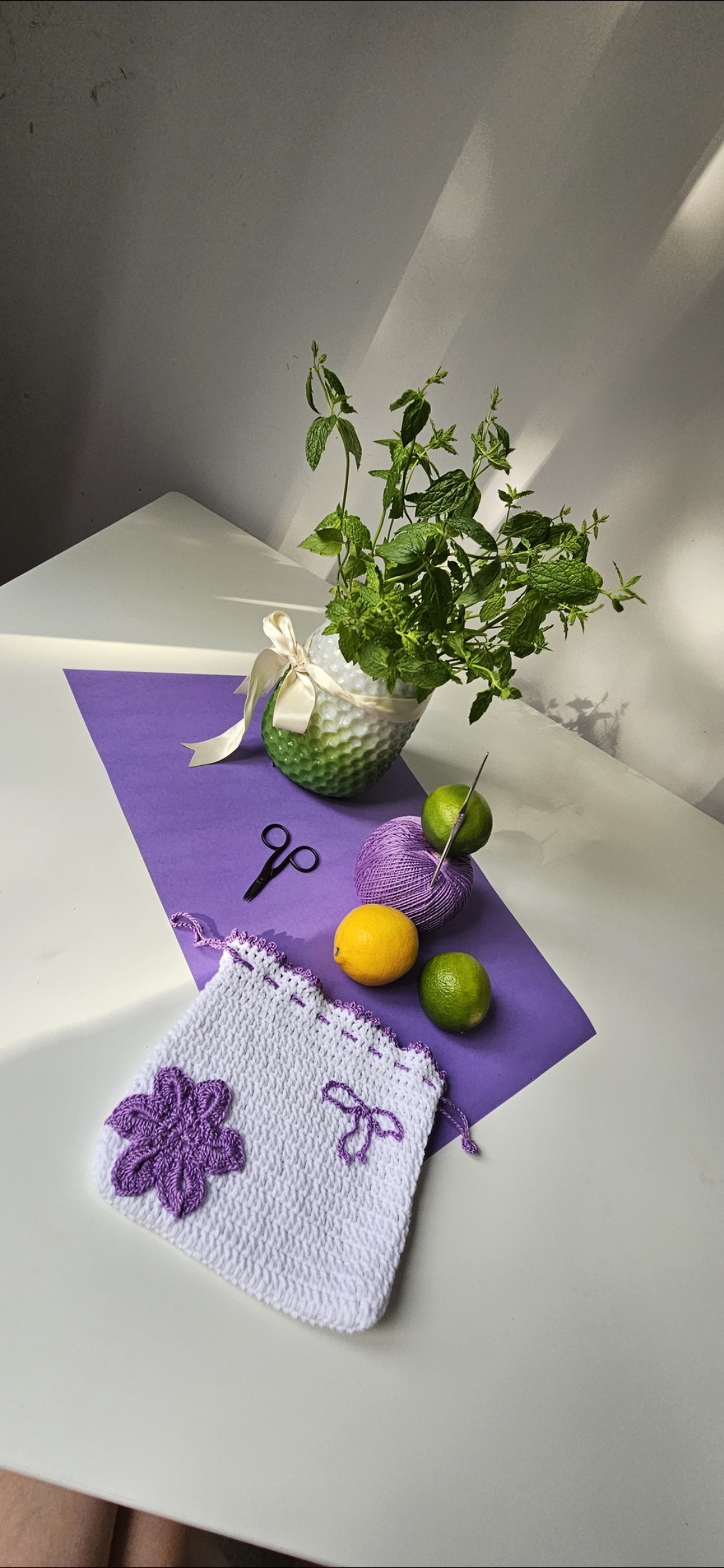 Portfard Lilișor - casă & stil de viață - accesorii pentru decorat casa - decorațiuni de masă și decorațiuni pentru rafturi  - fețe de masă croșetate - Artynos.ro