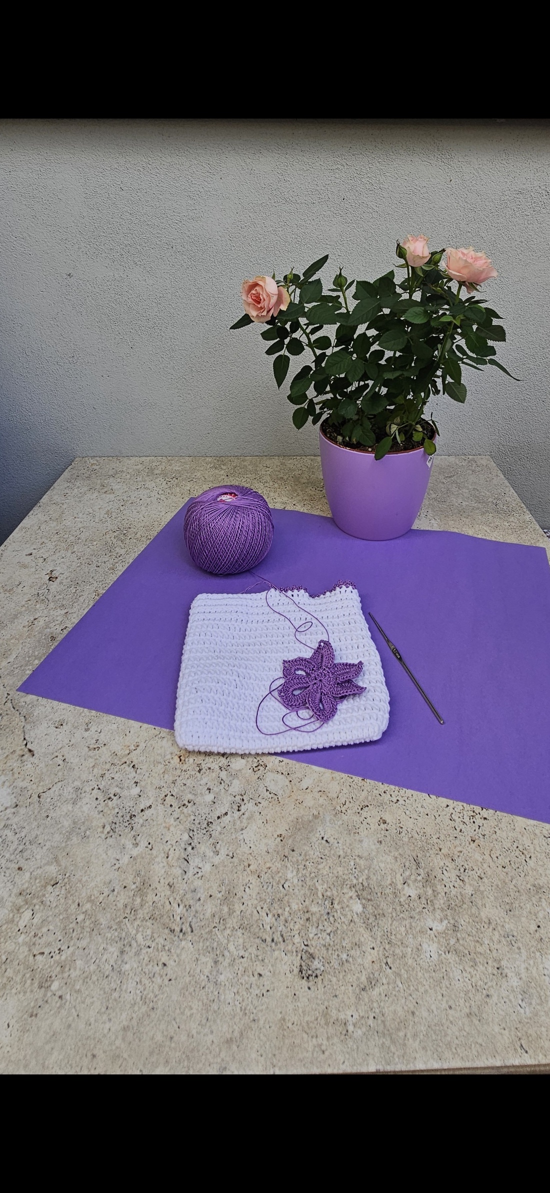 Portfard Lilișor - casă & stil de viață - accesorii pentru decorat casa - decorațiuni de masă și decorațiuni pentru rafturi  - fețe de masă croșetate - Artynos.ro