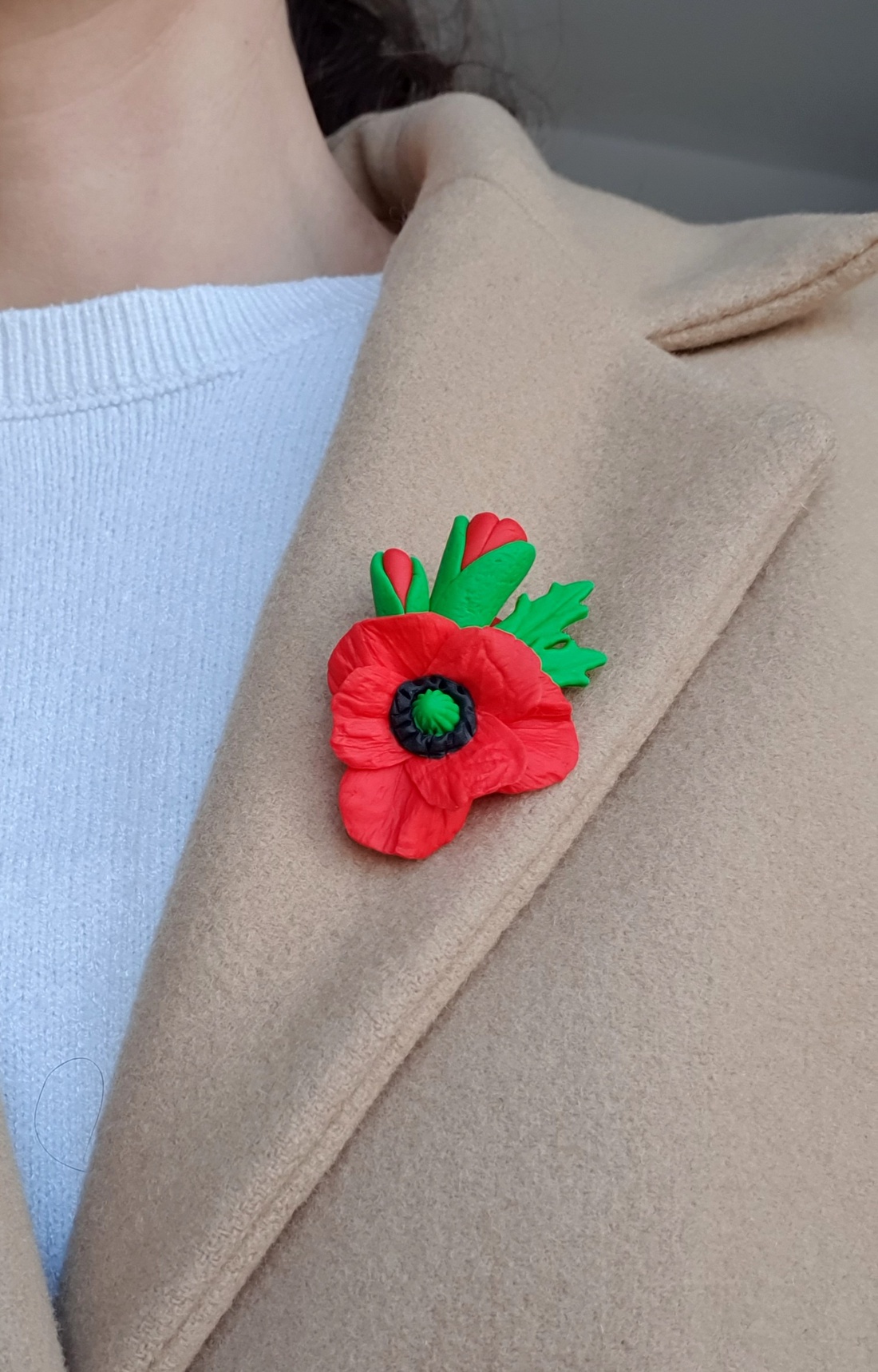 Broșă cu maci - bijuterii - broșe - Artynos.ro
