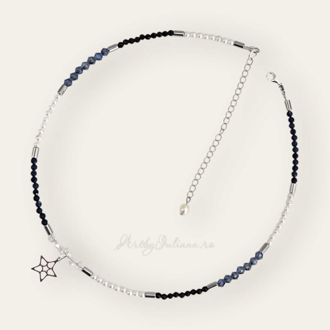 Colier handmade cu pietre semipretioase O zi de iarnă - bijuterii - coliere - coliere cu mărgele - Artynos.ro Colier handmade cu pietre semipretioase O zi de iarnă - bijuterii - coliere - coliere cu mărgele - Artynos.ro