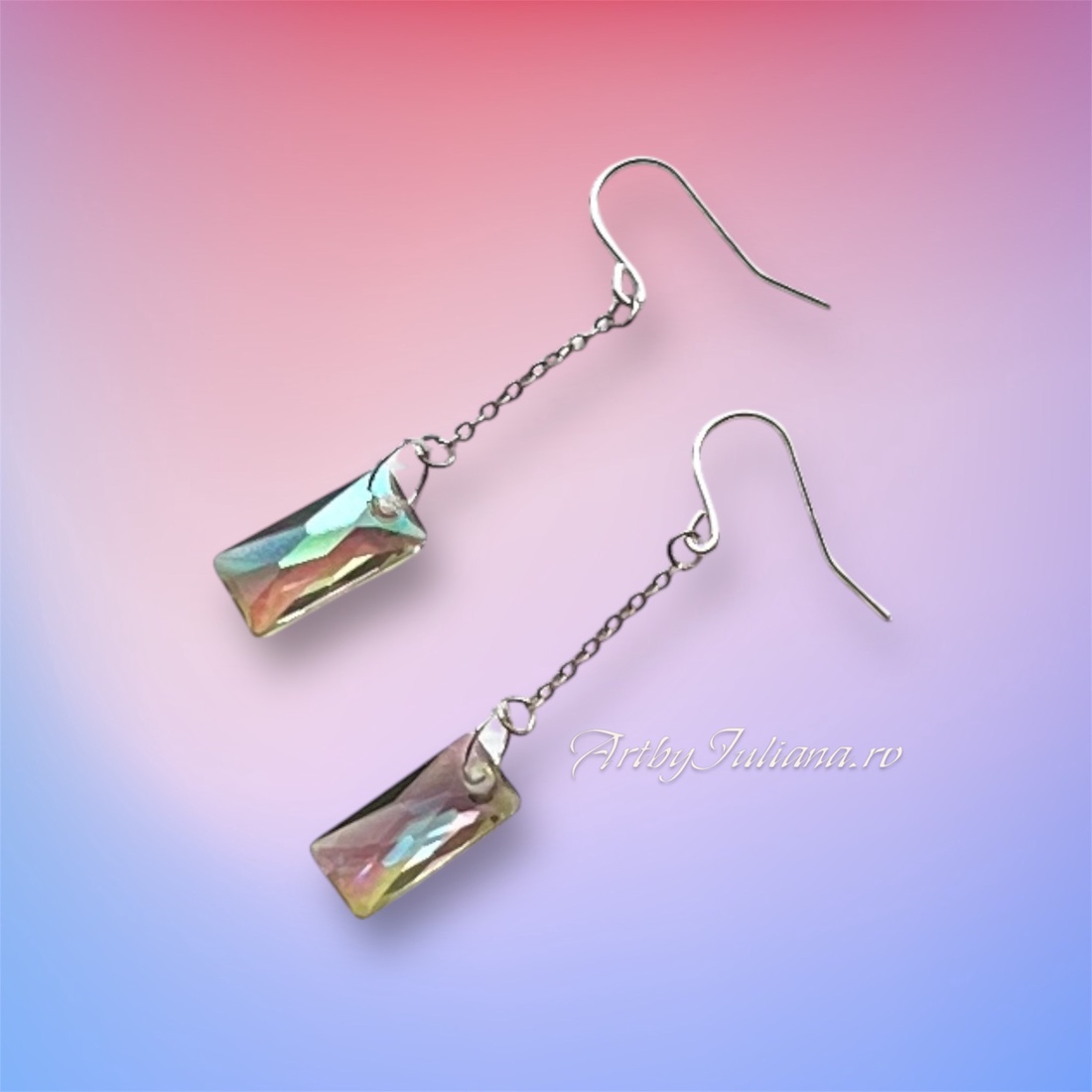 Cercei argint si cristale Swarovski Strălucește ca o stea - bijuterii - cercei - cercei agățați - Artynos.ro Cercei argint si cristale Swarovski Strălucește ca o stea - bijuterii - cercei - cercei agățați - Artynos.ro