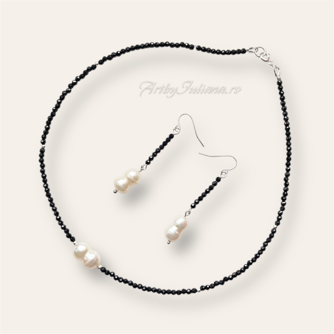 Set (colier, cercei) pietre semiprețioase și perle Serenada de la miezul nopții - bijuterii - seturi de bijuterii - Artynos.ro Set (colier, cercei) pietre semiprețioase și perle Serenada de la miezul nopții - bijuterii - seturi de bijuterii - Artynos.ro