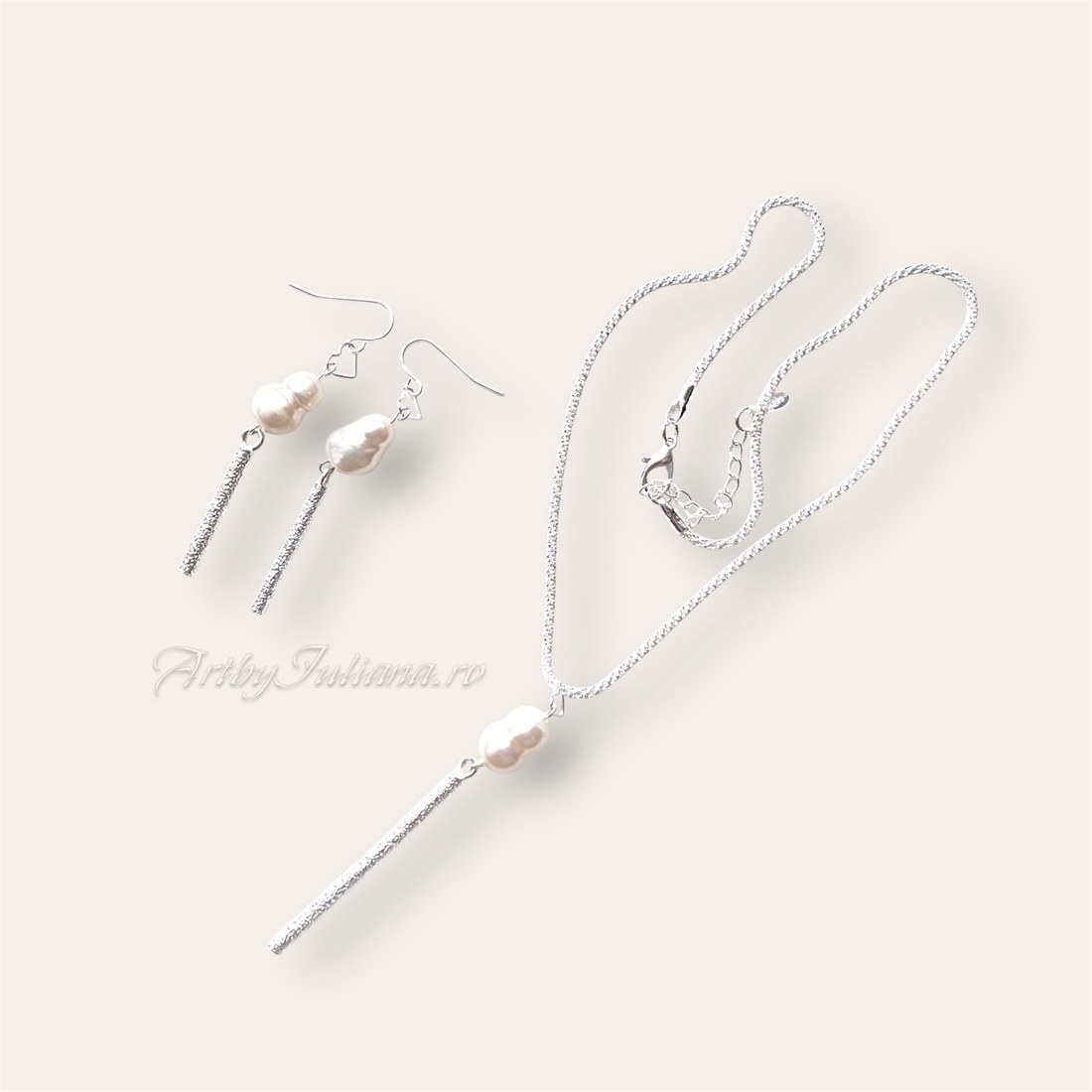 Set handmade cu argint 925 si perle baroc Nuntă pe plajă - accesorii nuntă - bijuterii mireasă - set bijuterii de mireasă - Artynos.ro Set handmade cu argint 925 si perle baroc Nuntă pe plajă - accesorii nuntă - bijuterii mireasă - set bijuterii de mireasă - Artynos.ro