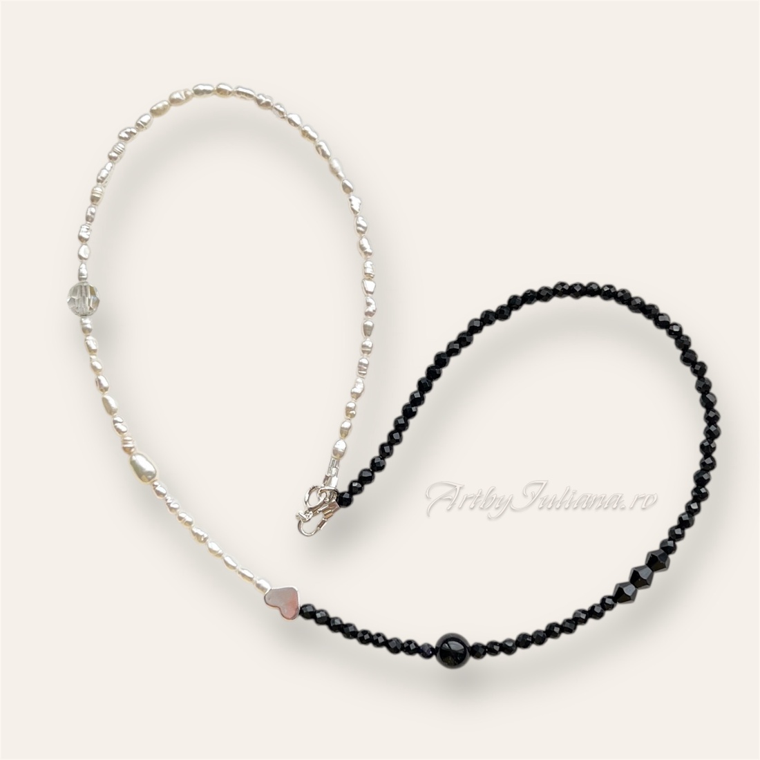 Colier handmade cu perle, pietre semipretioase si argint Jumătatea mea - bijuterii - coliere - coliere cu mărgele - Artynos.ro Colier handmade cu perle, pietre semipretioase si argint Jumătatea mea - bijuterii - coliere - coliere cu mărgele - Artynos.ro