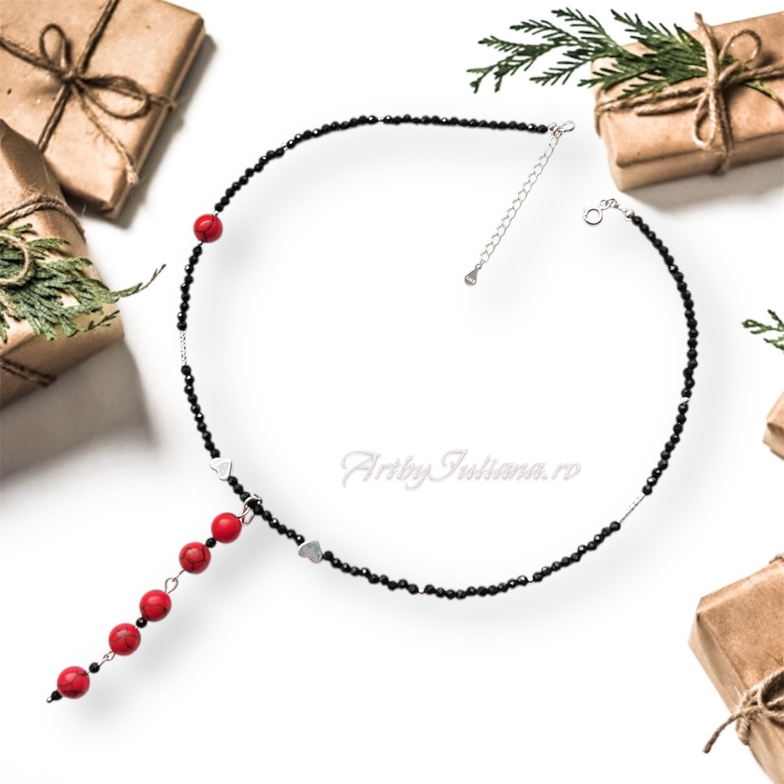 Colier handmade cu pietre semipretioase si argint Poveste de Crăciun - bijuterii - coliere - coliere din mărgele - Artynos.ro Colier handmade cu pietre semipretioase si argint Poveste de Crăciun - bijuterii - coliere - coliere din mărgele - Artynos.ro