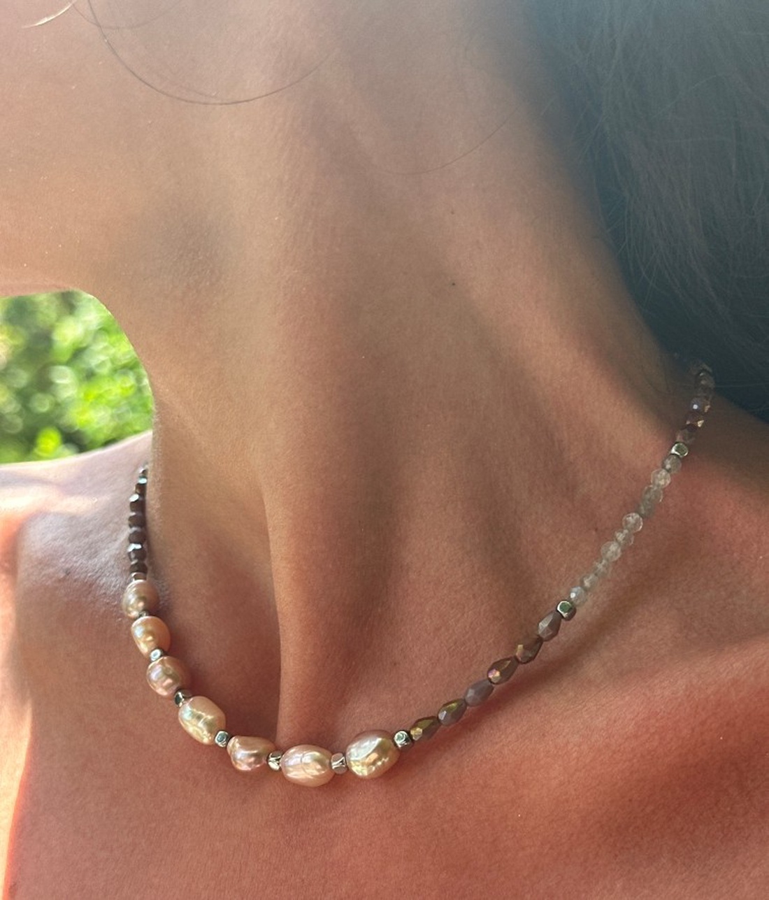 Colier handmade cu perle, pietre semipretioase și argint 925 Bagaj de vacanță - bijuterii - coliere - coliere din mărgele - Artynos.ro Colier handmade cu perle, pietre semipretioase și argint 925 Bagaj de vacanță - bijuterii - coliere - coliere din mărgele - Artynos.ro