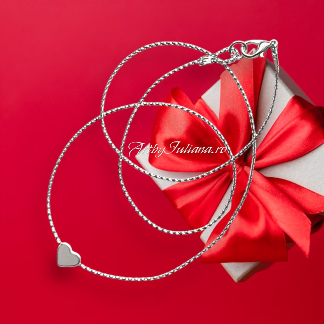 Colier pe fir textil Inimă argintie - bijuterii - coliere - coliere din pietre semiprețioase - Artynos.ro