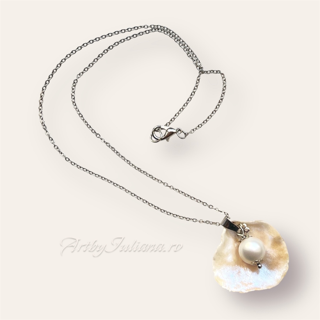 Pandantiv scoică naturală pe lanț oțel inoxidabil Scoică mediteraneană - bijuterii - coliere - pandative - Artynos.ro