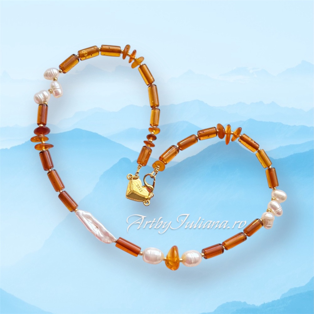 Colier handmade cu argint, perle și chihlimbar Vacantă la Marea Baltică - bijuterii - coliere - coliere din pietre semiprețioase - Artynos.ro
