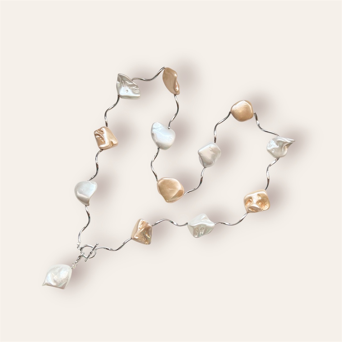 Colier handmade cu sidef Bicolor - bijuterii - coliere - coliere din pietre semiprețioase - Artynos.ro