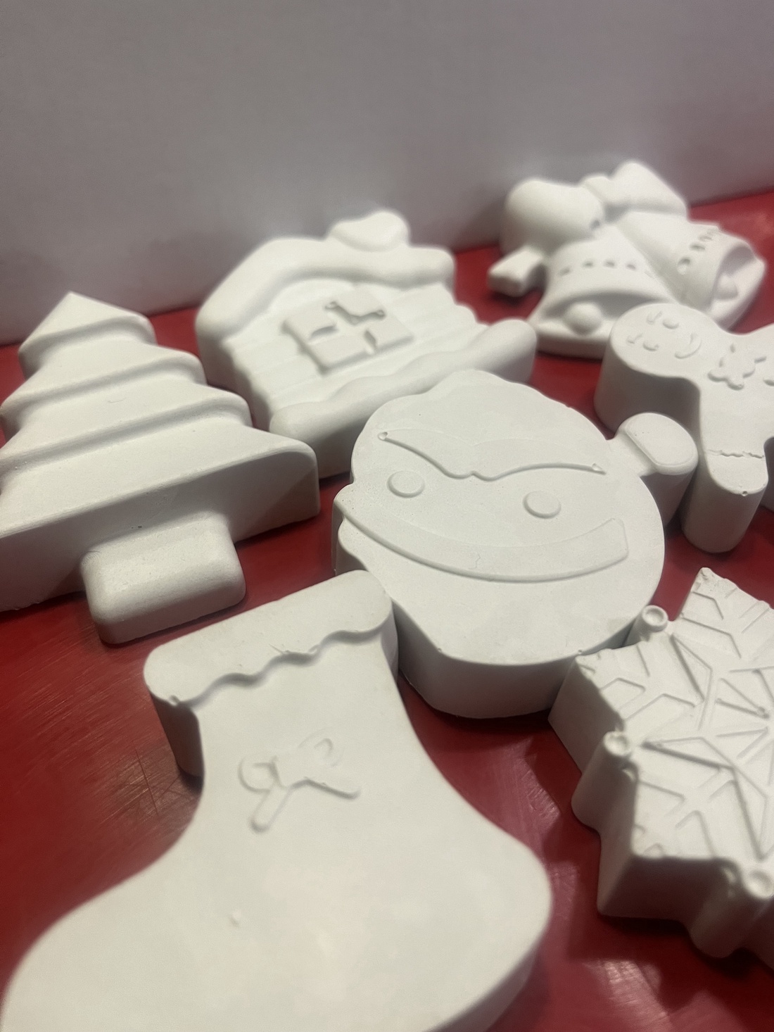 Figurine din ipsos tematica de Craciun - crăciun - cadouri de moș crăciun - cadouri de moș crăciun - Artynos.ro