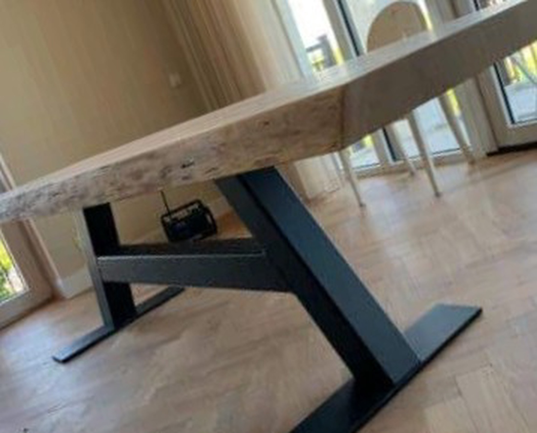 Masă din lemn masiv de frasin - casă & stil de viață - mobilier artizanal - mese - Artynos.ro Masă din lemn masiv de frasin - casă & stil de viață - mobilier artizanal - mese - Artynos.ro
