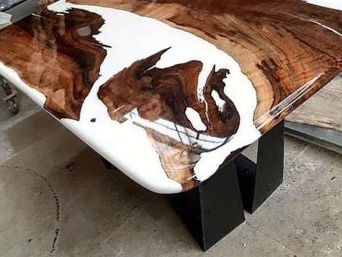 Masă din lemn cu rășină epoxy - casă & stil de viață - mobilier artizanal - mese - Artynos.ro Masă din lemn cu rășină epoxy - casă & stil de viață - mobilier artizanal - mese - Artynos.ro