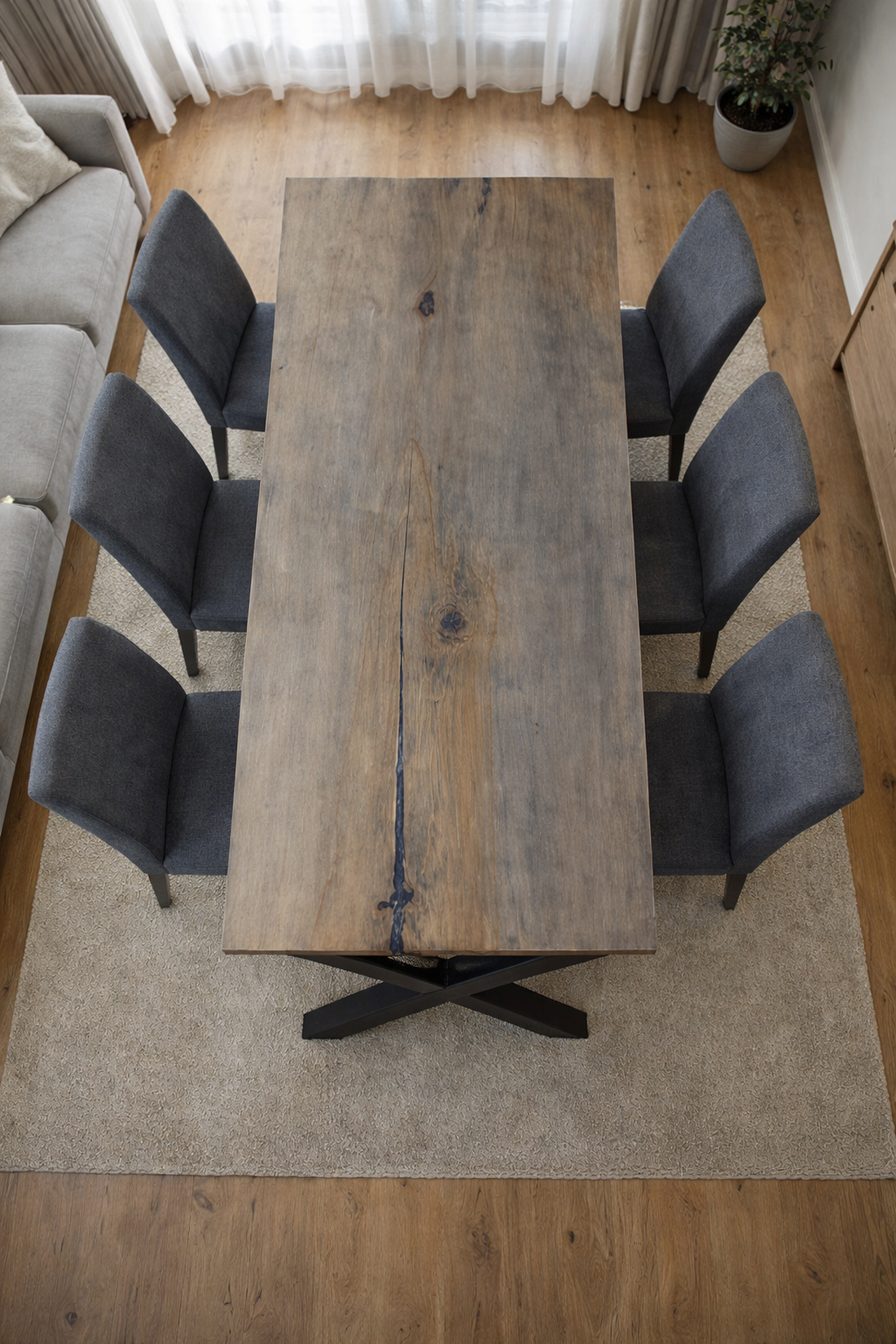 Masă din lemn masiv de stejar gri cu rășină epoxidică � 165x65 cm cm - casă & stil de viață - mobilier artizanal - alt mobilier - Artynos.ro