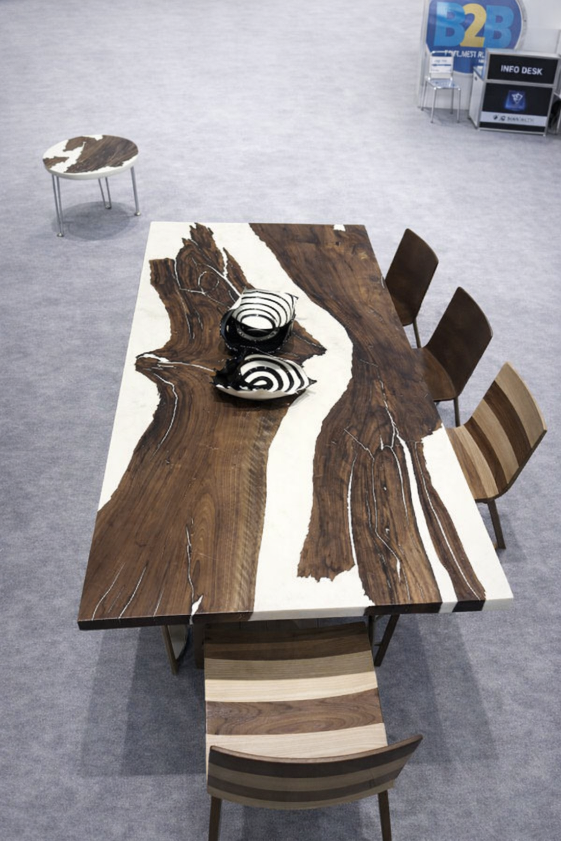 Masă din lemn masiv de nuc cu rășină epoxy - masa dinning unicat  - casă & stil de viață - mobilier artizanal - mese - Artynos.ro