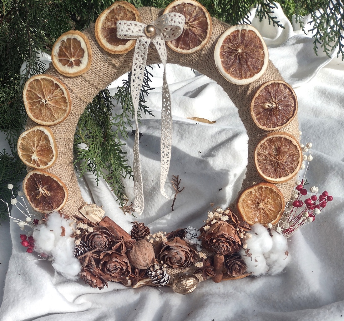 Coroniță decor ușă cu elemente naturale - crăciun - decorațiuni de crăciun de casă - decorațiuni pentru ușă de crăciun - Artynos.ro