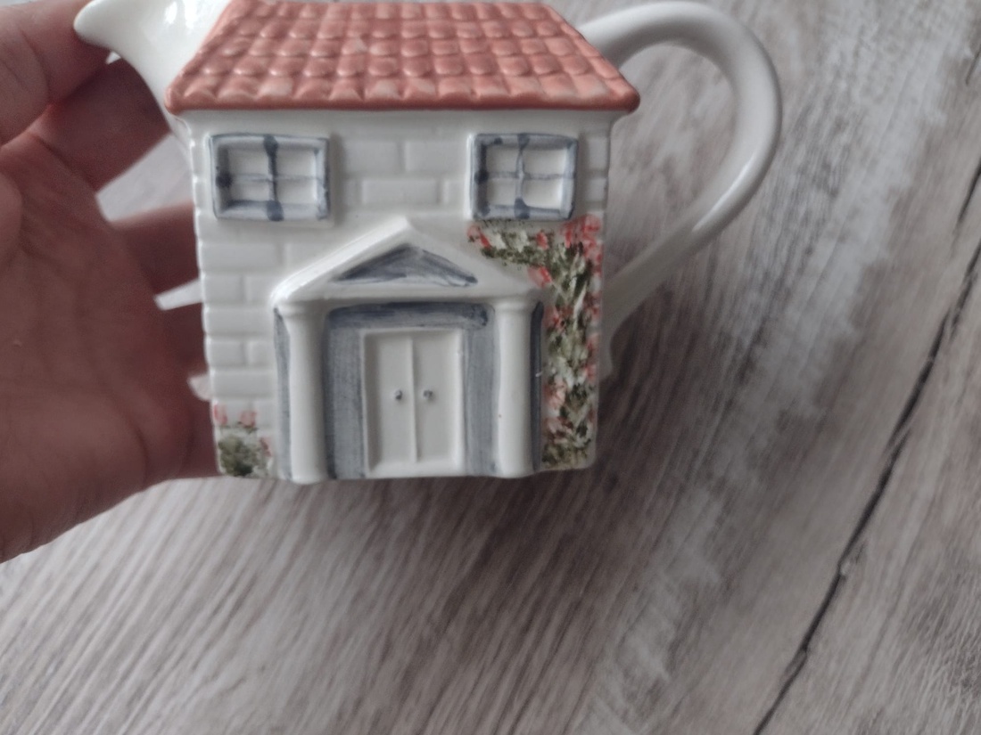 Cadou Unic Vintage � Cană din ceramică englezească anii '60 cu flori uscate - casă & stil de viață - decorațiuni de casă - decorațiuni de masă și rafturi - decorațiuni de masă - Artynos.ro