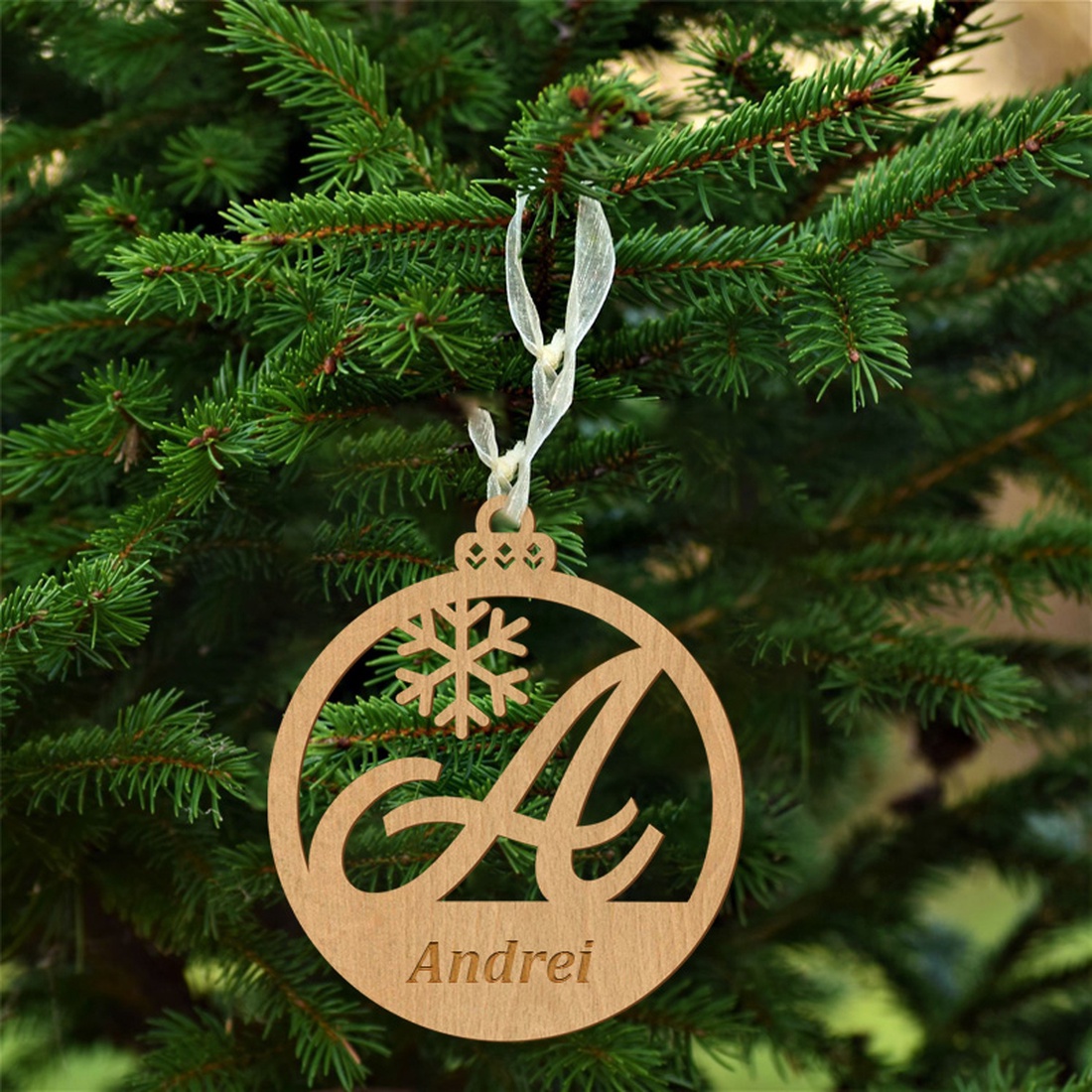 Glob lemn, un strat, personalizat nume, logo, decoratiune brad Craciun, 10 cm - crăciun - decorațiuni de crăciun de casă - globuri de crăciun - Artynos.ro Glob lemn, un strat, personalizat nume, logo, decoratiune brad Craciun, 10 cm - crăciun - decorațiuni de crăciun de casă - globuri de crăciun - Artynos.ro