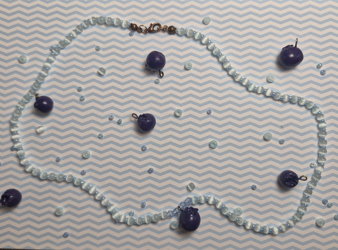 Colier Handmade cu Mărgele și Charm Afină - bijuterii - coliere - coliere cu pandative - Artynos.ro