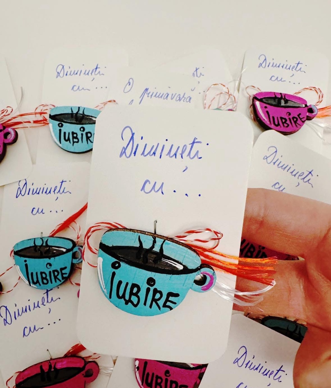 Mărțișor pictat și personalizat  - bijuterii - mărțișor - Artynos.ro