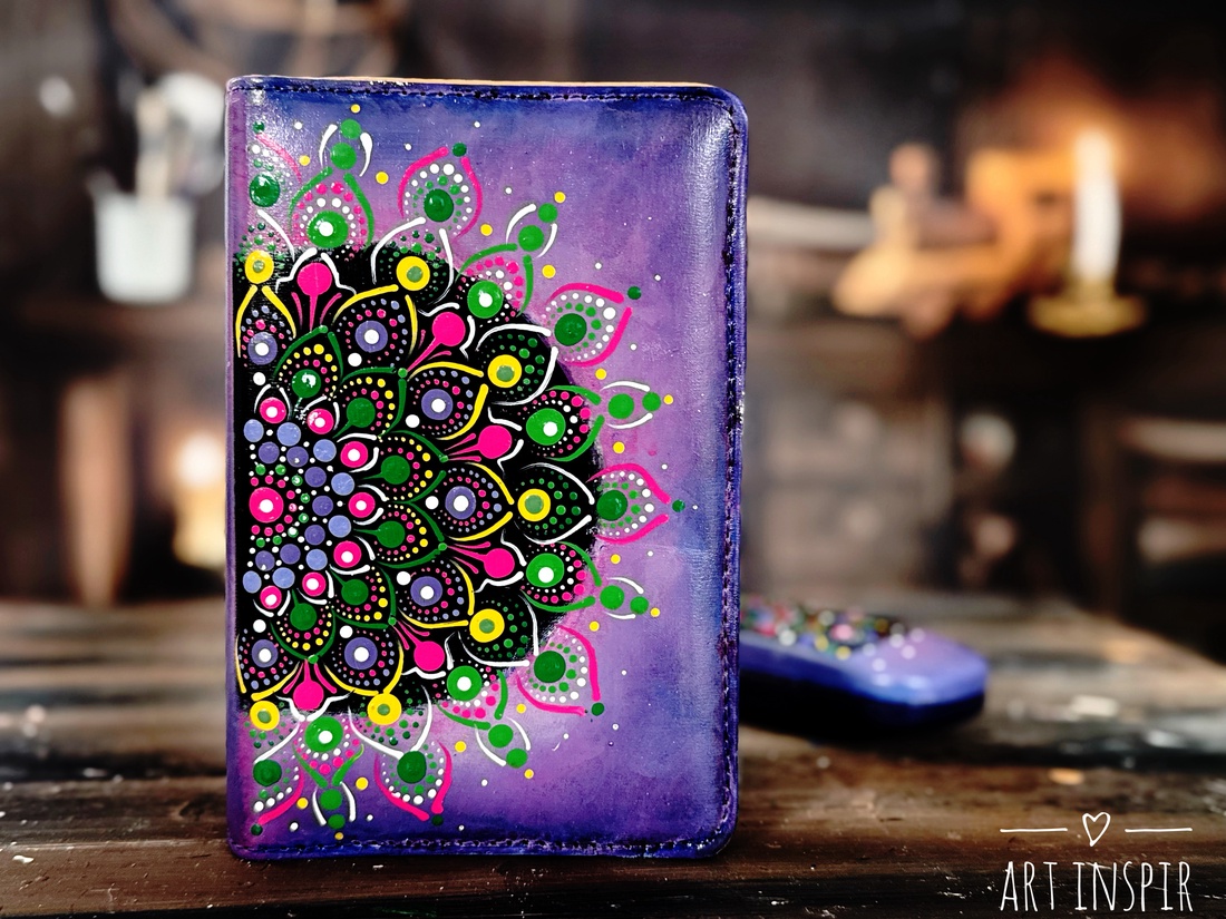 Agendă / notebook pictată  - casă & stil de viață - produse de papetărie - caiete și jurnale - Artynos.ro