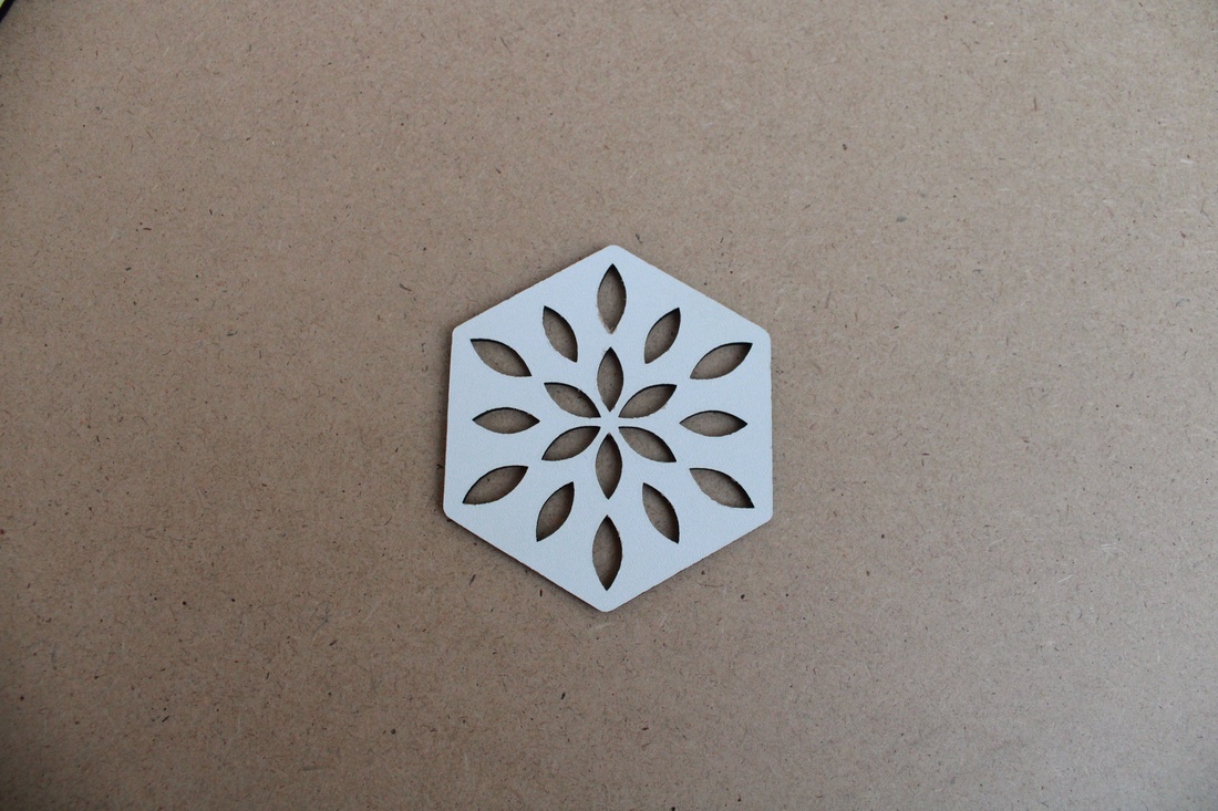 Suport pahar, MDF alb de 2.5 mm, diametru 10 cm - casă & stil de viață - accesorii pentru echipamente de bucătărie - accesorii de servire - suporturi pahare - Artynos.ro Suport pahar, MDF alb de 2.5 mm, diametru 10 cm - casă & stil de viață - accesorii pentru echipamente de bucătărie - accesorii de servire - suporturi pahare - Artynos.ro