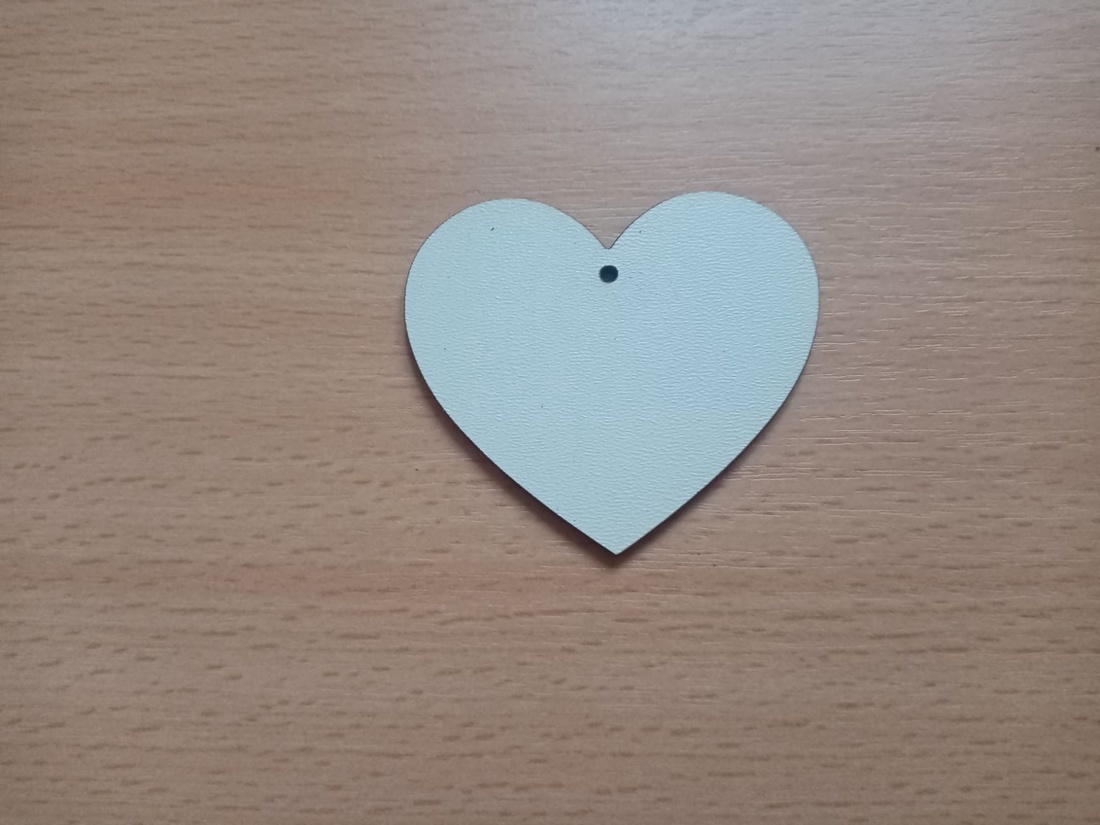 Set 50 blank-uri in forma de inima pentru martisor. 5.7x5 cm - accessorii și unelte - accesorii decorative - alte accesorii - Artynos.ro