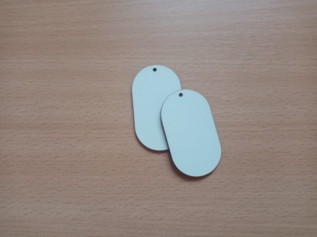 Set 50 blank-uri in forma ovala pentru martisor. 5.7x3.3 cm - accessorii și unelte - accesorii decorative - alte accesorii - Artynos.ro