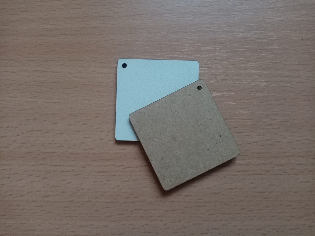 Set 50 blank-uri, forma rotunda, pentru martisor. 5.5x5.5 cm - accessorii și unelte - accesorii decorative - alte accesorii - Artynos.ro