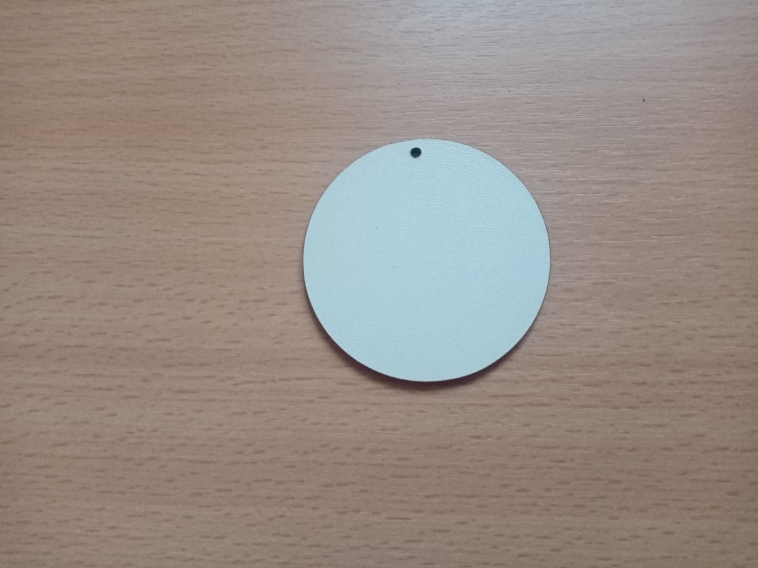 Set 50 blank-uri, forma rotunda pentru martisor. 5.5x5.5 cm - accessorii și unelte - accesorii decorative - alte accesorii - Artynos.ro