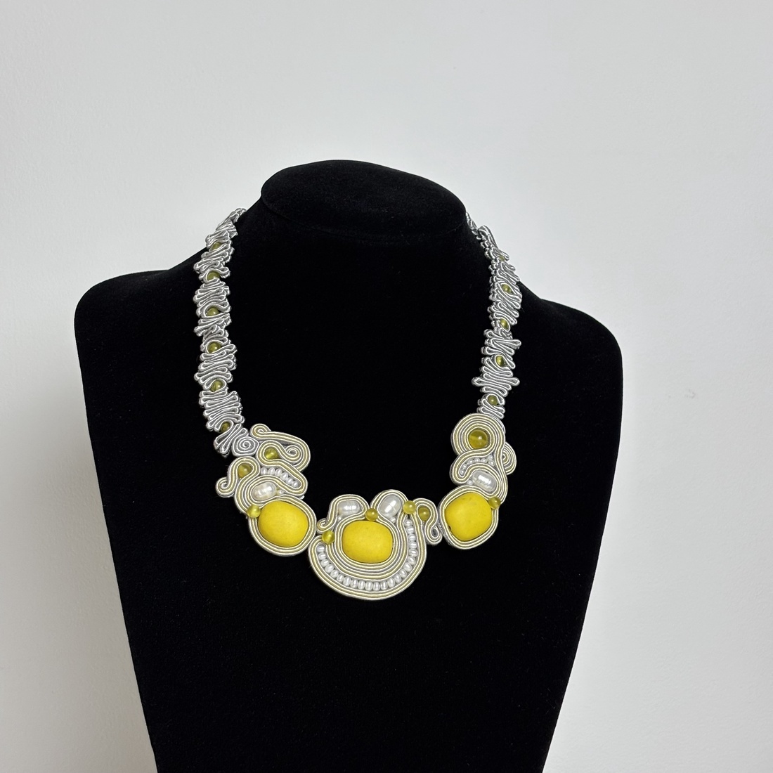 The Elegance of the Empress � Colier statement realizat manual - accesorii nuntă - amintiri și cadouri de nuntă - cadou nuntă - set de ceremonie - Artynos.ro