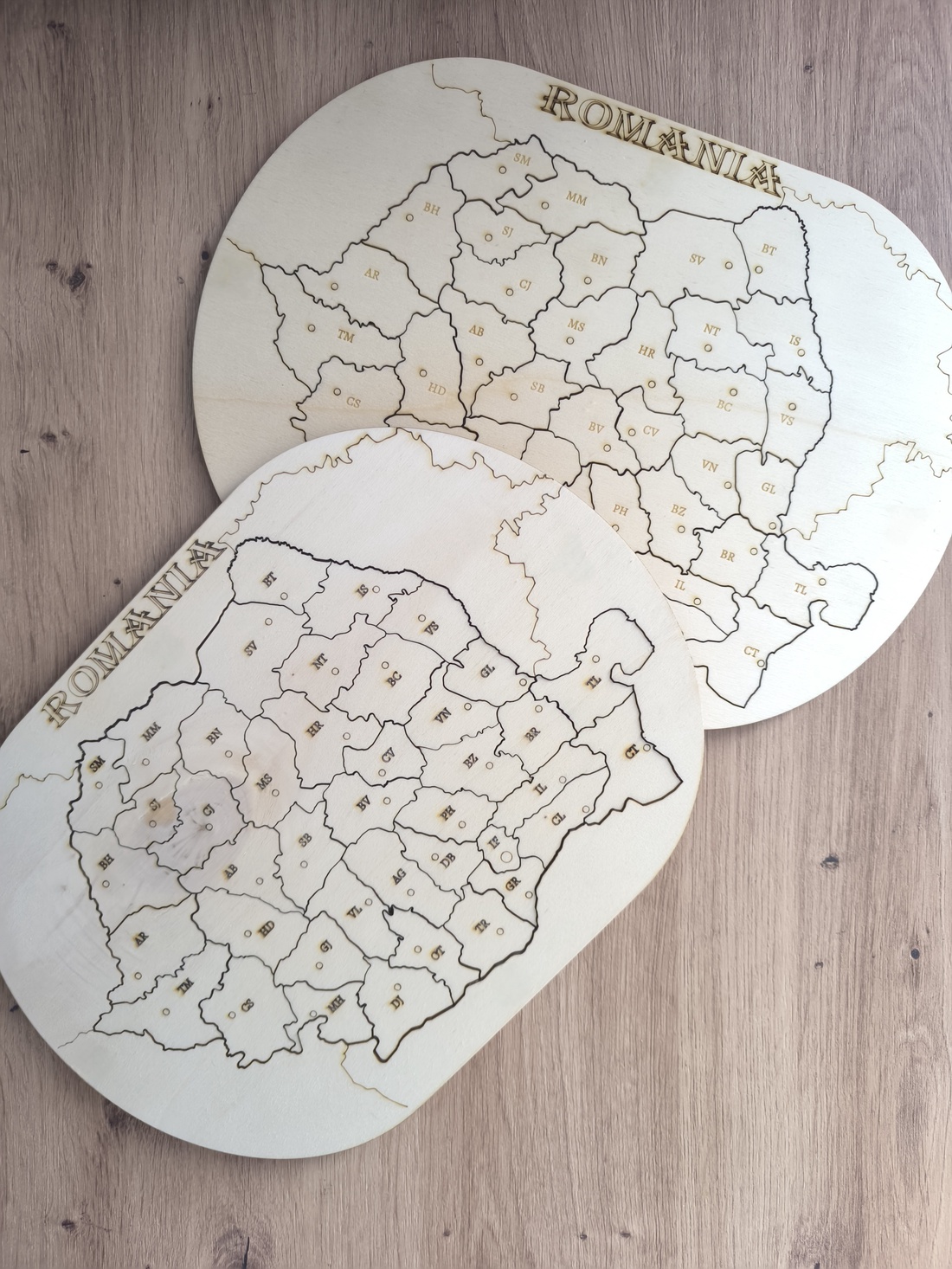 Harta Puzzle Romania din lemn - jucării și echipamente pentru copii - jocuri de gândire - jocuri educative - Artynos.ro Harta Puzzle Romania din lemn - jucării și echipamente pentru copii - jocuri de gândire - jocuri educative - Artynos.ro