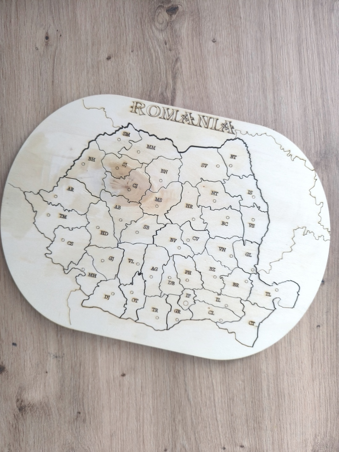 Harta Puzzle Romania din lemn - jucării și echipamente pentru copii - jocuri de gândire - jocuri educative - Artynos.ro Harta Puzzle Romania din lemn - jucării și echipamente pentru copii - jocuri de gândire - jocuri educative - Artynos.ro