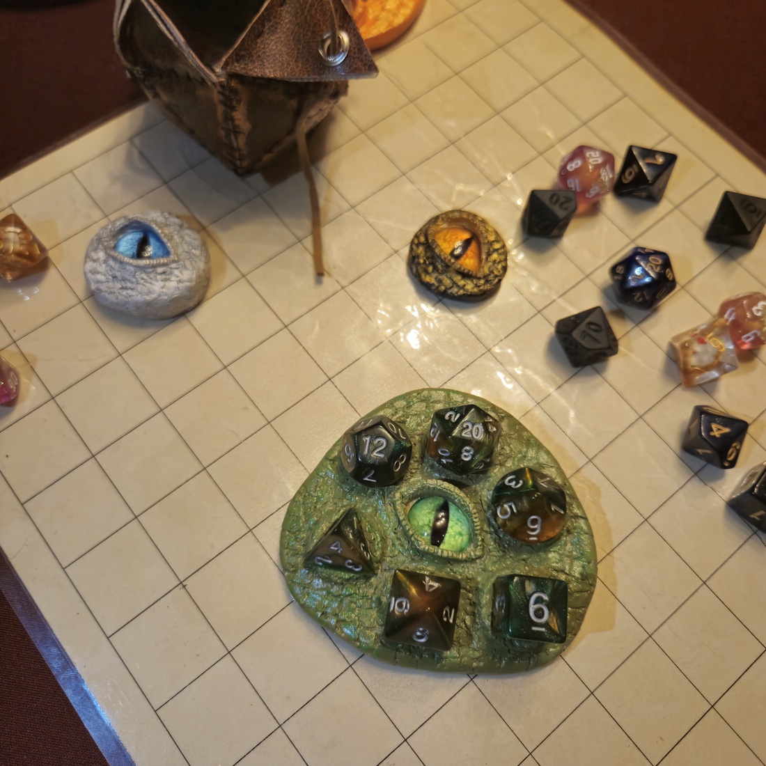 Dice tray  - casă & stil de viață - decorațiuni de casă - decorațiuni de masă și rafturi - boluri decorative - Artynos.ro