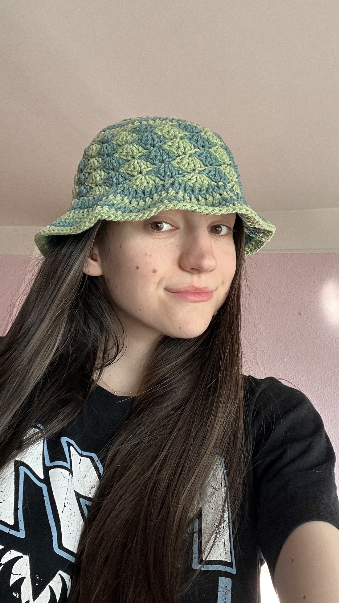 Palarie bucket-hat crosetata - îmbrăcăminte și modă - eșarfe, pălării, fularuri - pălărie - Artynos.ro