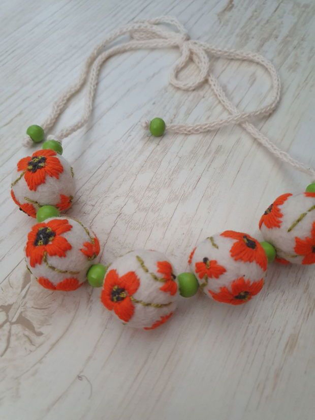 Colier  - bijuterii - coliere - coliere brodate - Artynos.ro