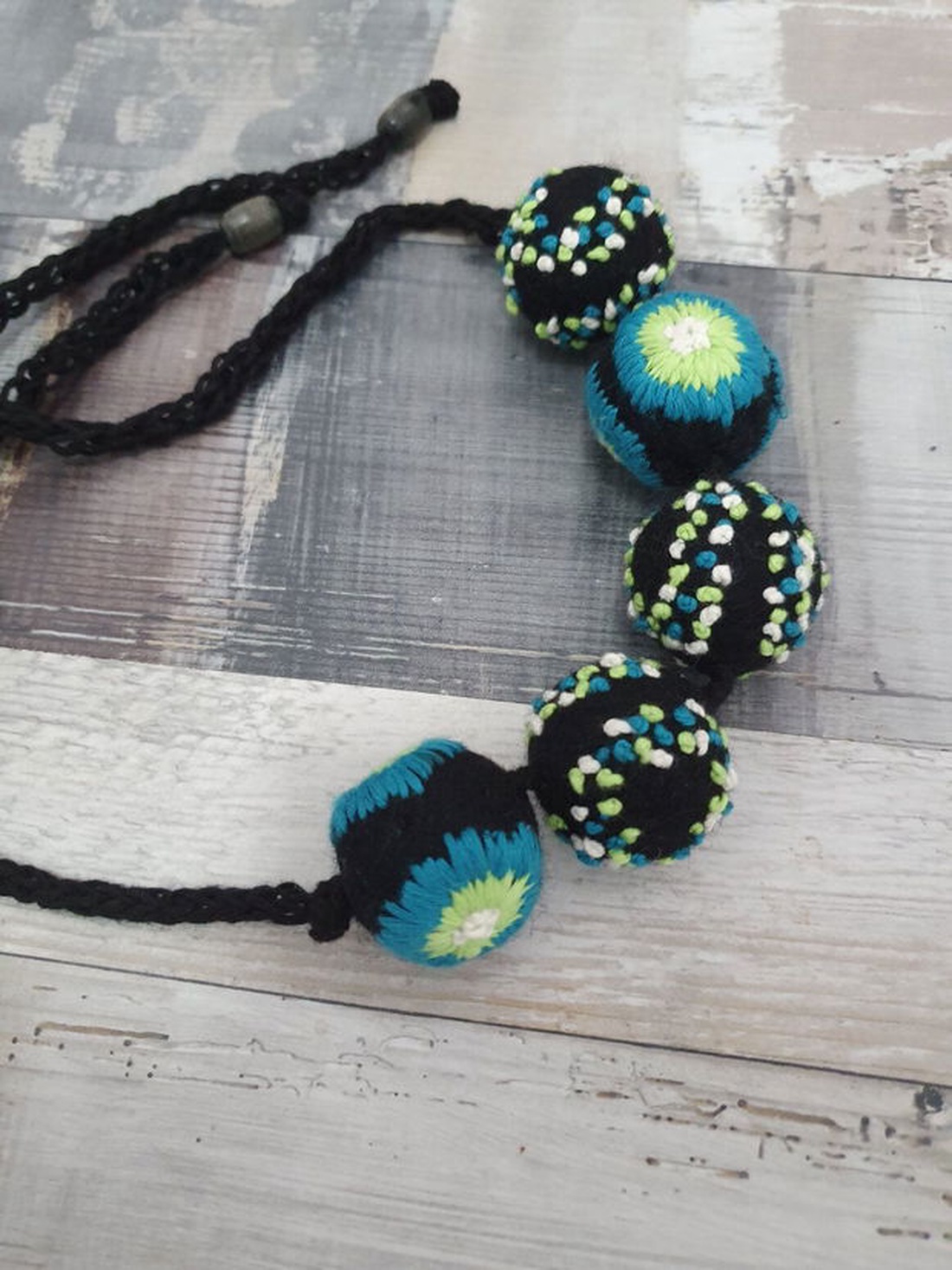 Colier  - bijuterii - coliere - coliere brodate - Artynos.ro