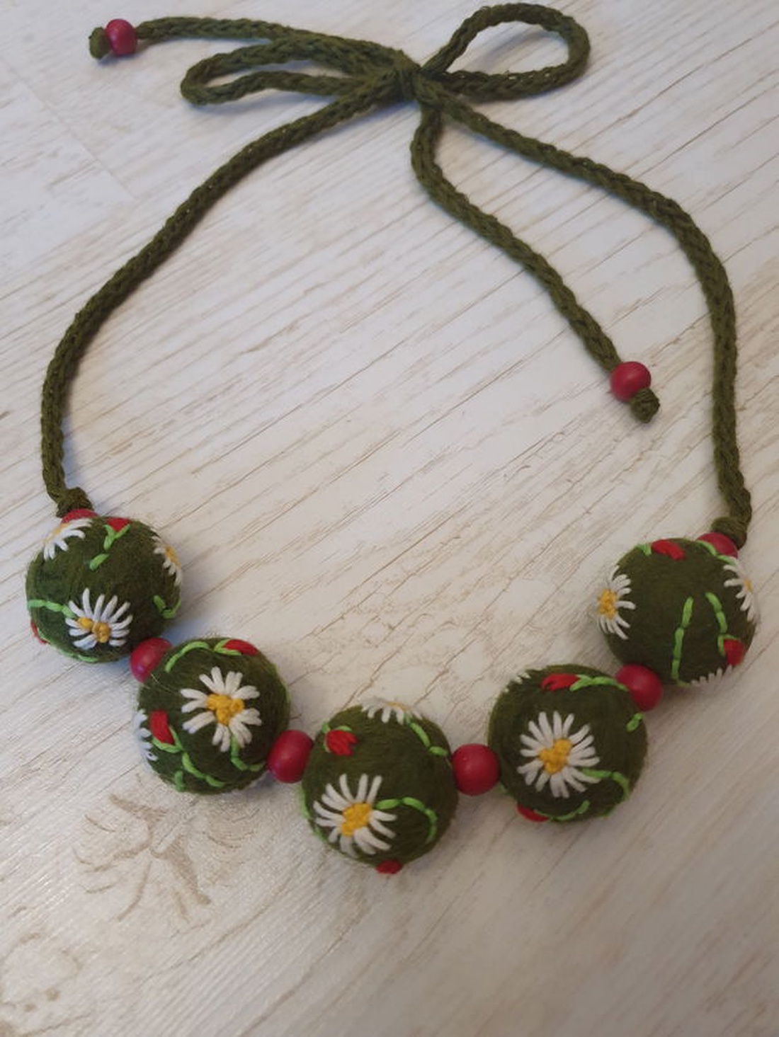 Colier  - bijuterii - coliere - coliere brodate - Artynos.ro