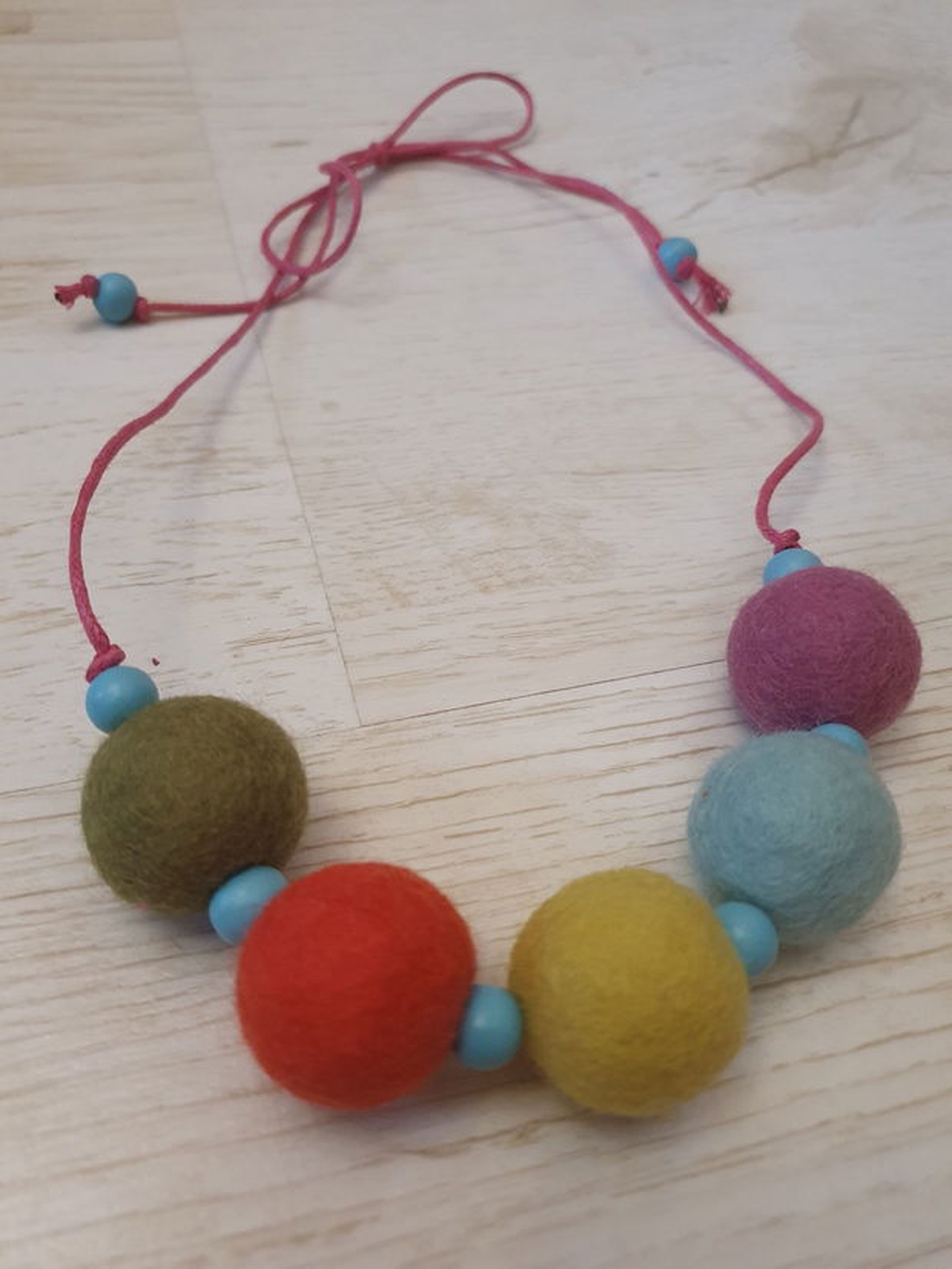 Colier  - bijuterii - coliere - coliere din mărgele - Artynos.ro