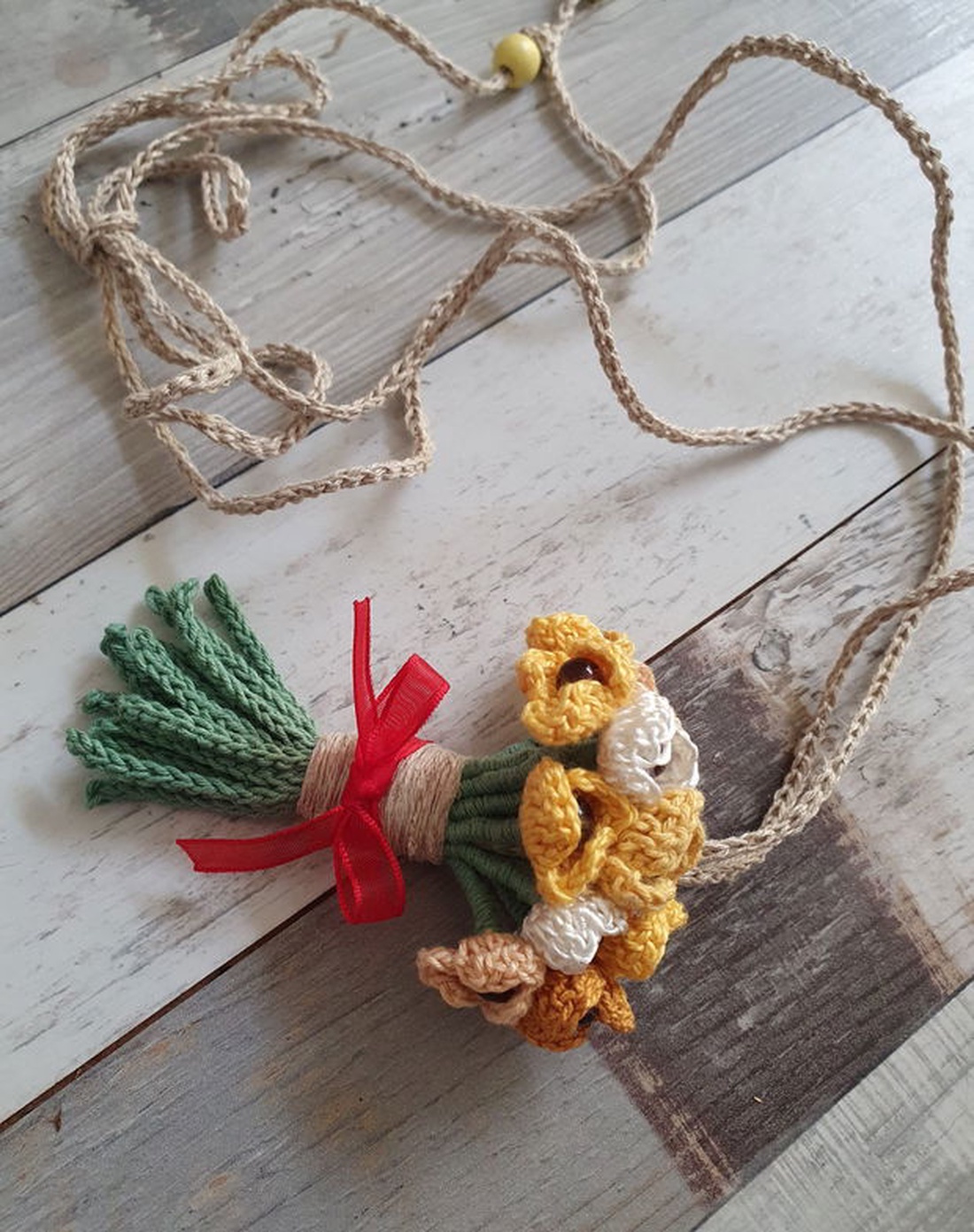 Colier buchetel  - bijuterii - coliere - coliere cu pandative - Artynos.ro