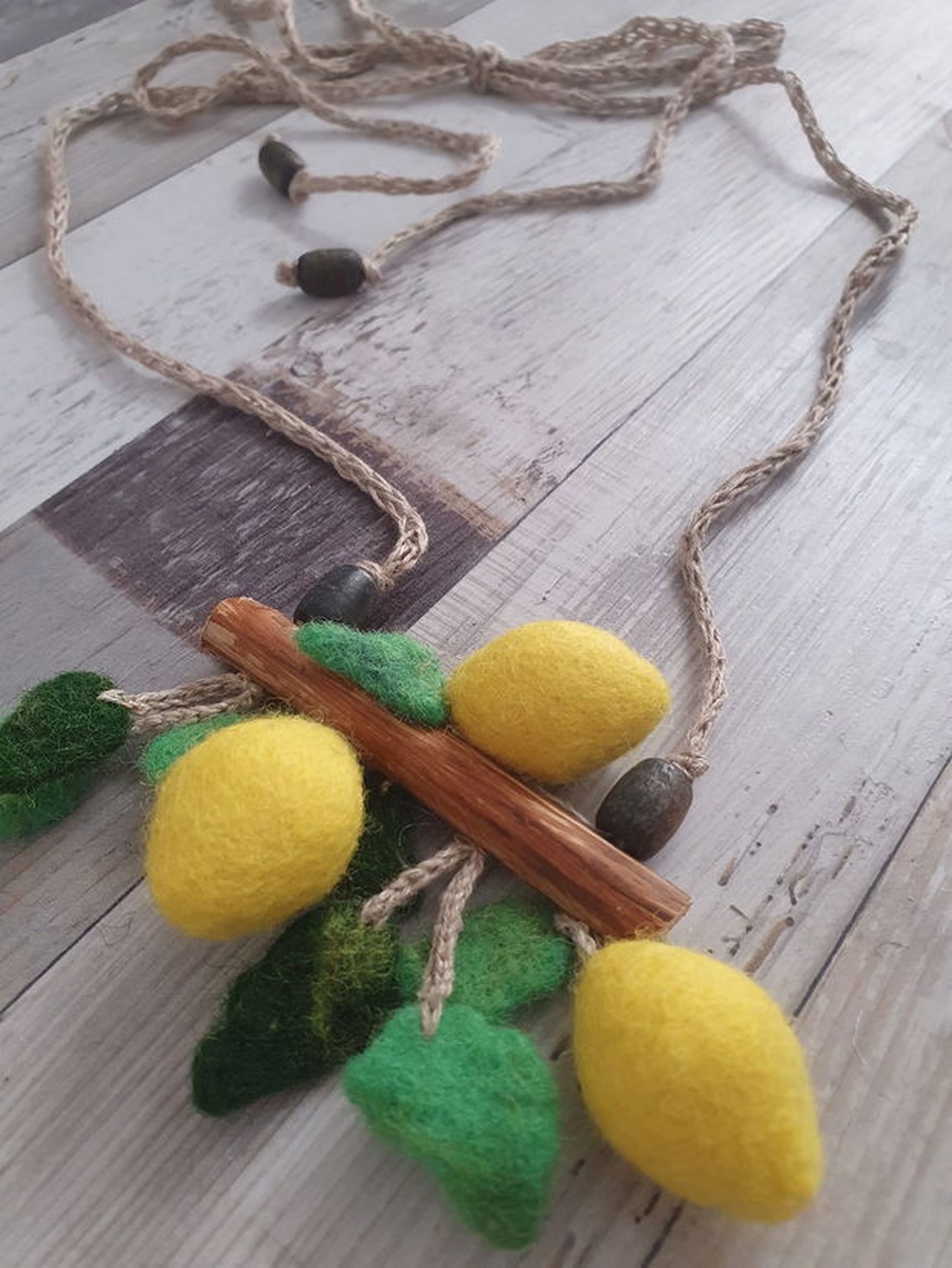 Colier lămâie  - bijuterii - coliere - coliere cu pandative - Artynos.ro