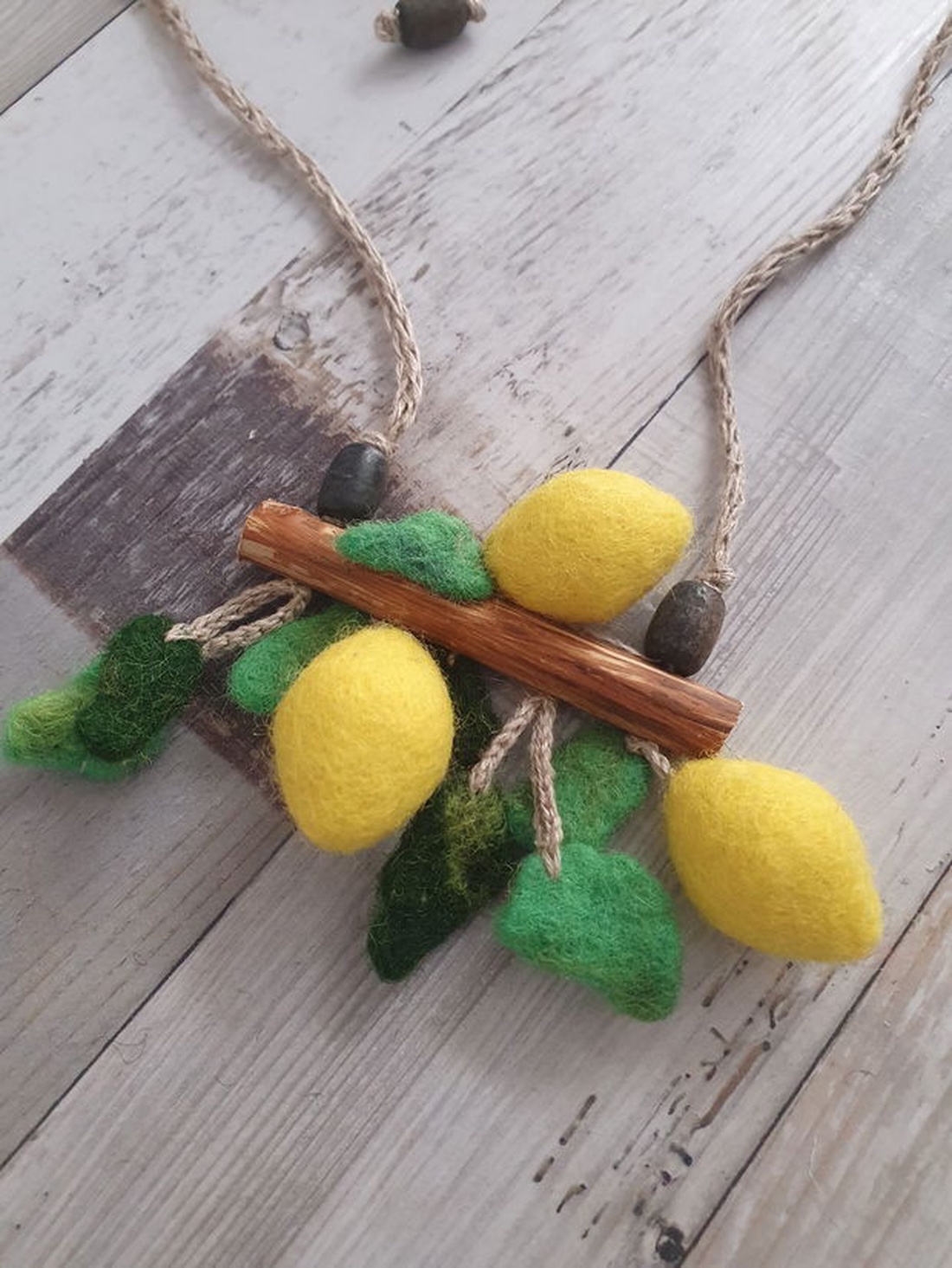 Colier lămâie  - bijuterii - coliere - coliere cu pandative - Artynos.ro