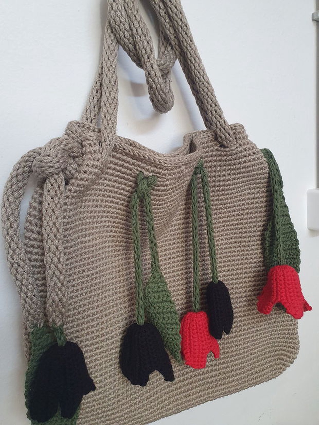 Geanta lalele  - genți și portofele - genți de mână și umăr - geantă casual - Artynos.ro