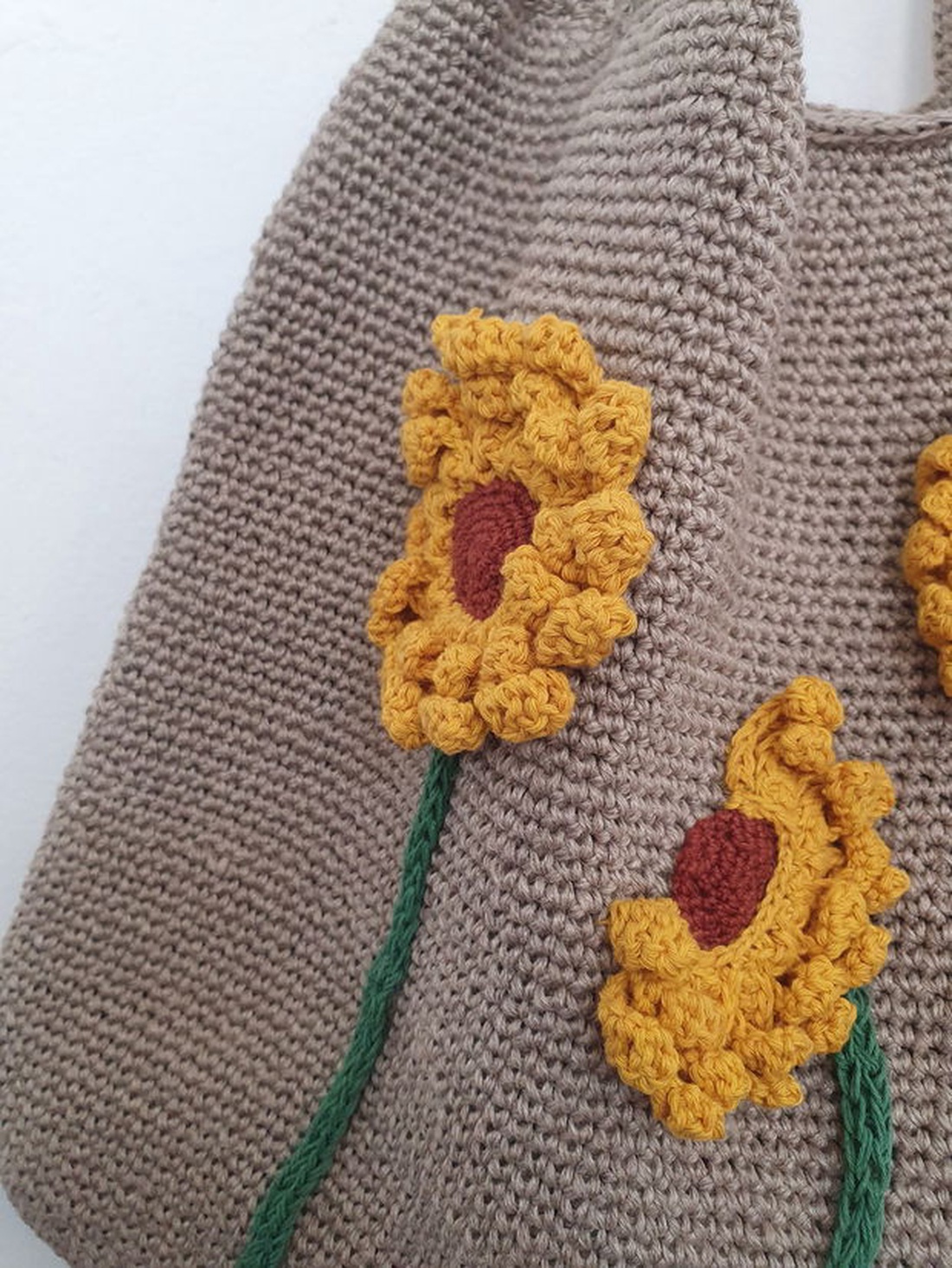 Geanta Floarea soarelui  - genți și portofele - genți de mână și umăr - geantă casual - Artynos.ro