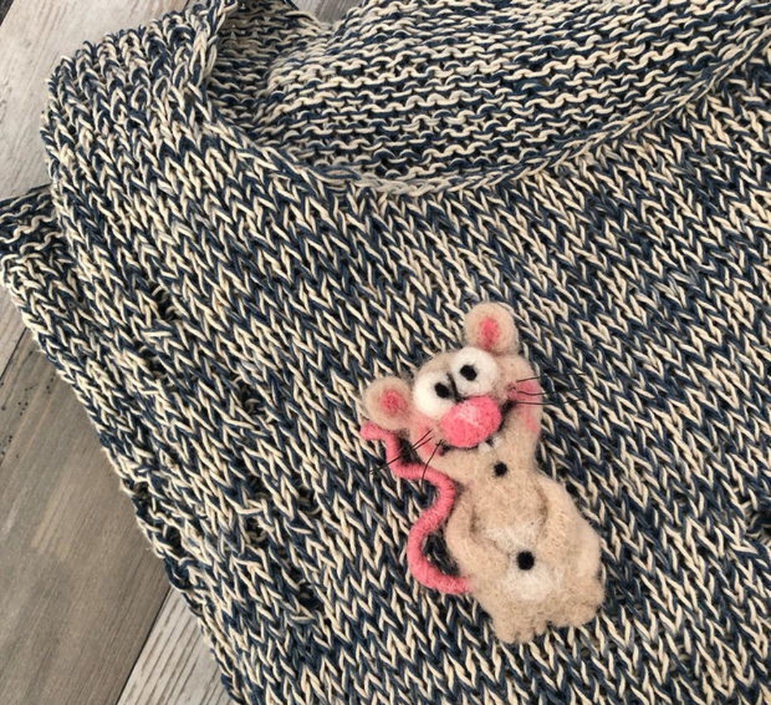 Brosa soricel  - bijuterii - broșe - Artynos.ro